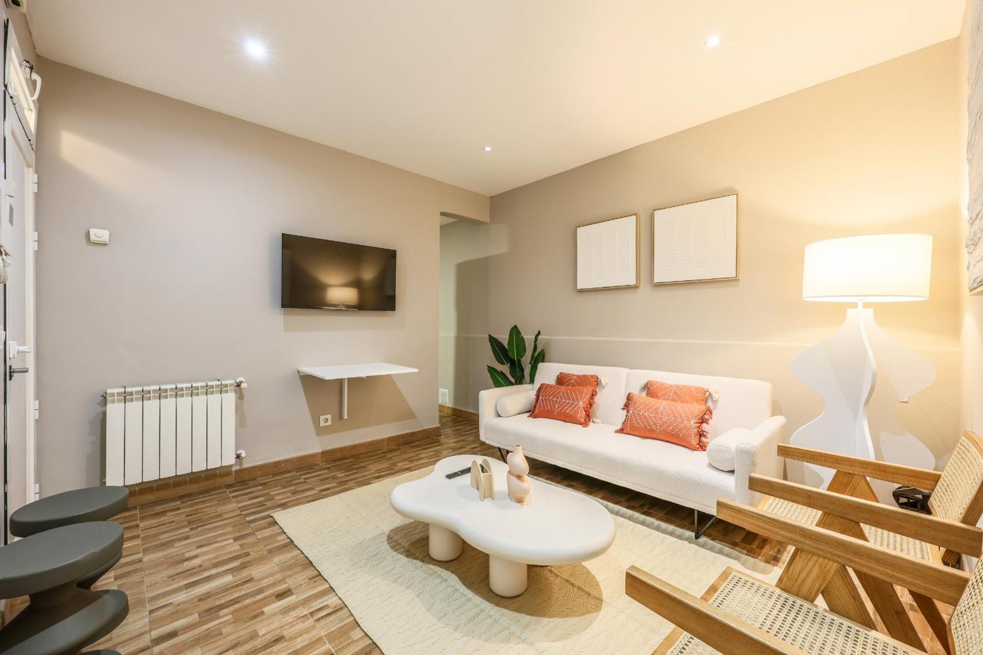 Nuevo Apartamento Funcional En Chamberi Madrid Extérieur photo