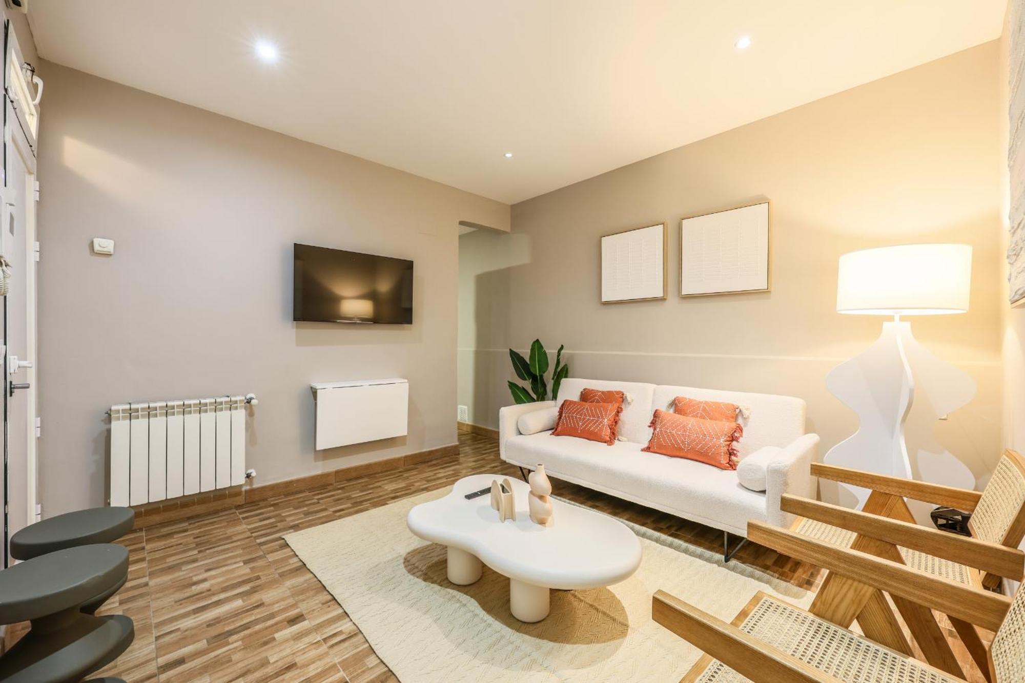 Nuevo Apartamento Funcional En Chamberi Madrid Extérieur photo